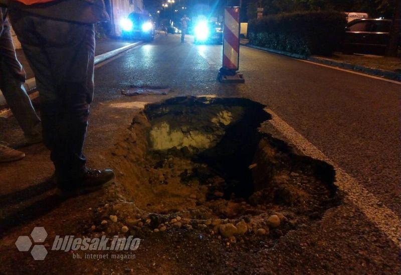 Mostar: Raskopana tek asfaltirana cesta na Bulevaru