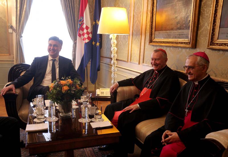 Plenković s državnim tajnikom Svete Stolice razgovarao o položaju Hrvata u BiH 