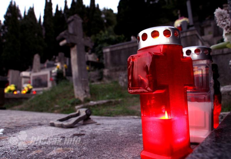 Tragični Svisveti u Šuici: Sagnuo se da zapali svijeću te preminuo