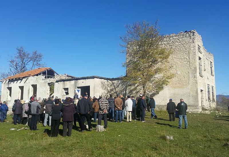 Obilježena 25. obljetnica srpskog logora Kamenica kod Drvara