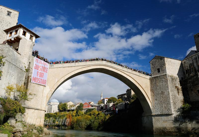 Obilježavanje godišnjice rušenja Starog mosta - Obilježena 24. godišnjica rušenja Starog mosta