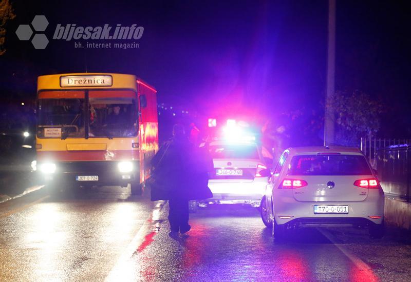 Detalj s mjesta prometne nesreće - Mostar: U nesreći na magistrali jedna osoba ozlijeđena