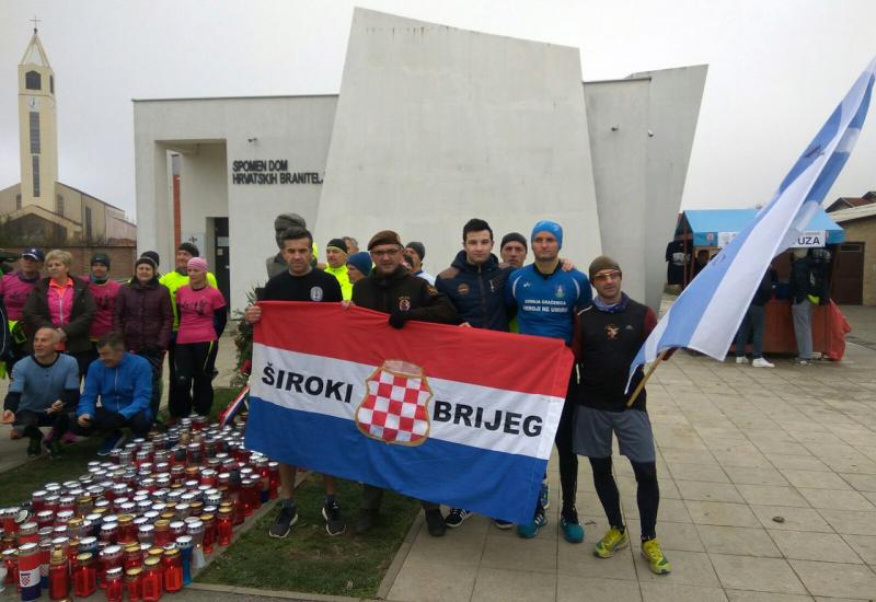Širokobriješki trkači na maratonu u Vukovaru