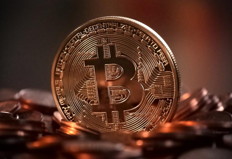 Bitcoin probio granicu od 8.000 dolara