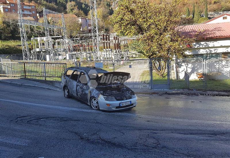 Zapalilo se vozilo na izlazu iz Mostara