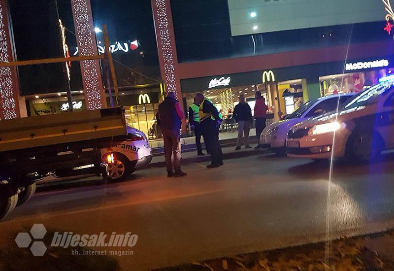 Mostar: Sudar kamiona i taxija