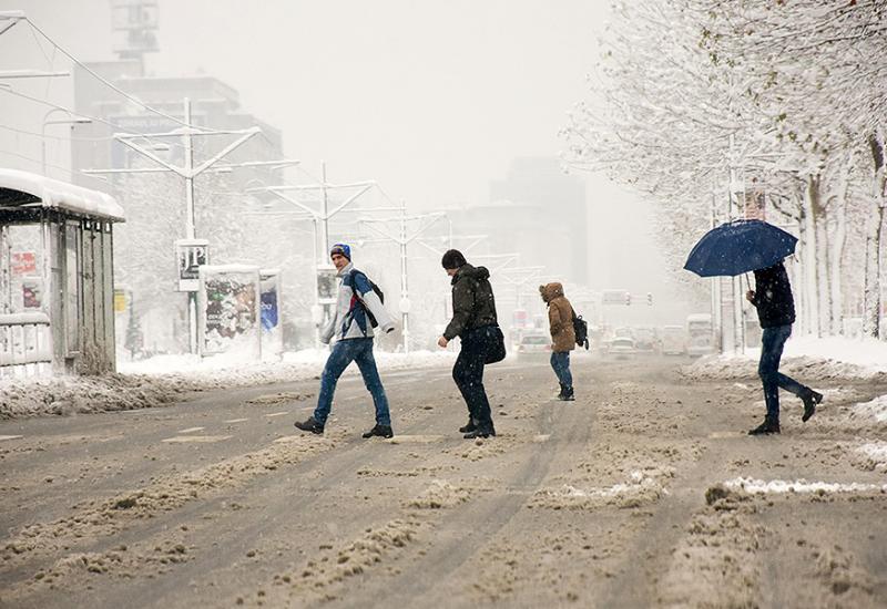Foto: Snijeg u Sarajevu - U BiH krajem tjedna jače padavine i nagli pad temperature