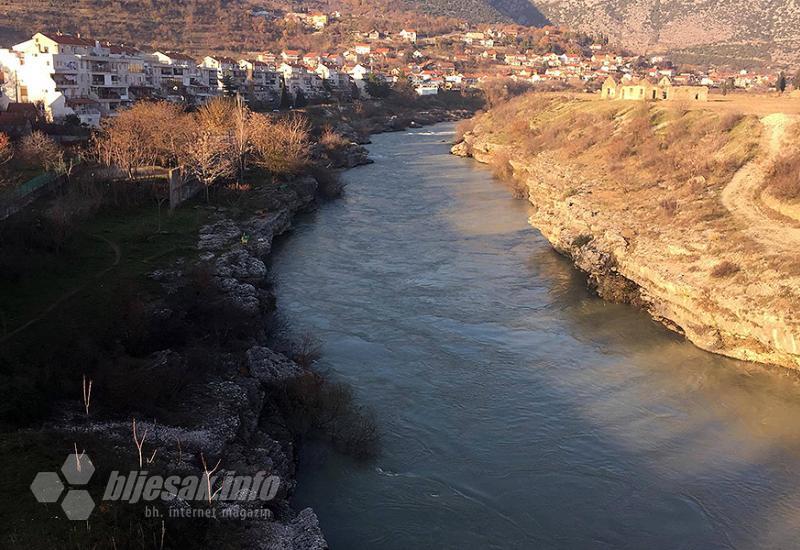 Neretva nikada prljavija i tamnija iz samo jednoga razloga