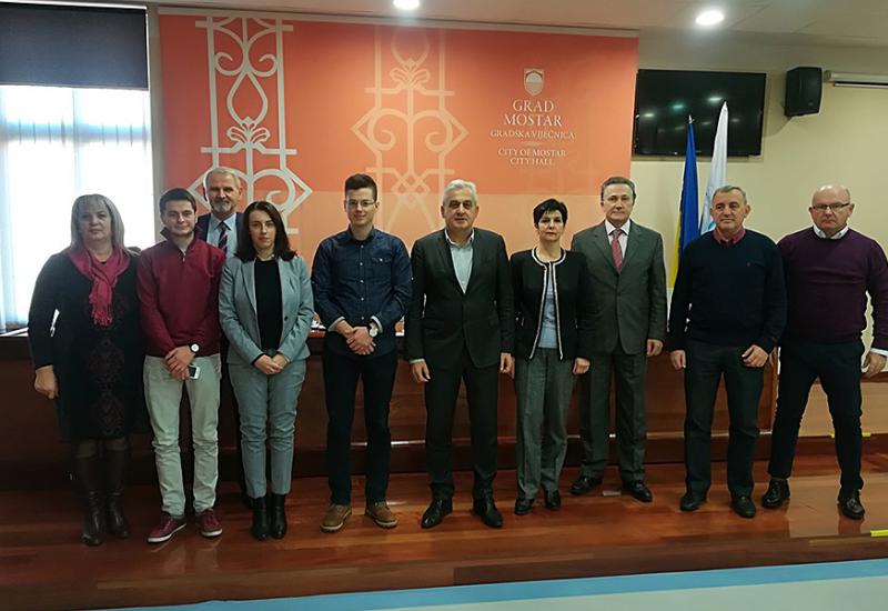 Mladi Mostara traže obavezno volontiranje učenika i otvaranje mosta