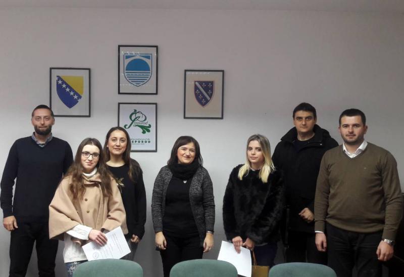 Mostar: Dvjema studenticama stipendije u visini godišnje školarine