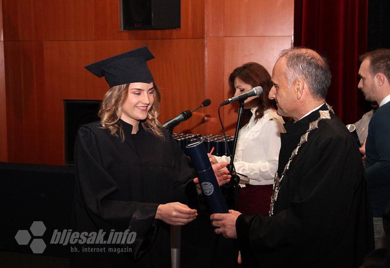 FPMOZ uručio 349 diploma svojim studentima -  Svečana promocija 350 diplomanata