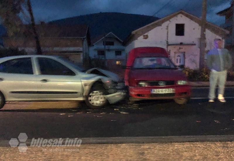 Mostar: Teži sudar Renault Meganea i VW Caddy-a