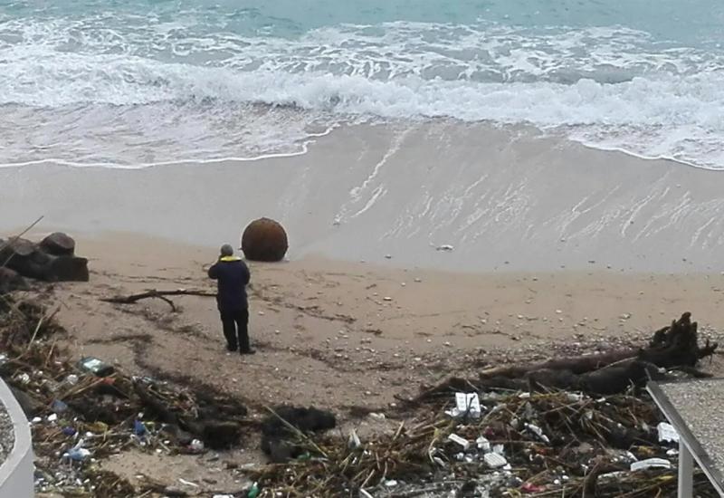  More na dubrovačku plažu  izbacilo minu iz Drugog svjetskog rata