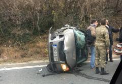 Prometna nesreća u Drežnici: Škoda završila na boku