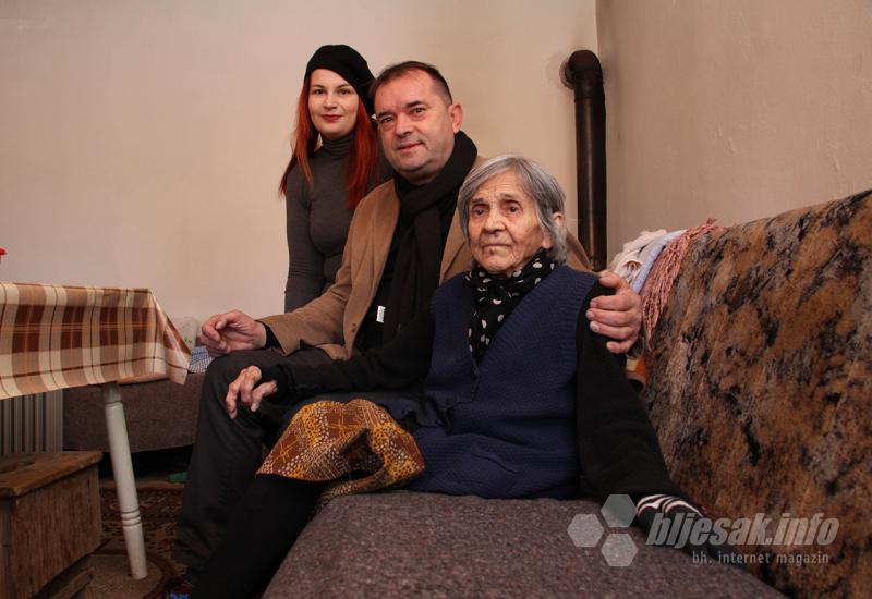 Srbi u Mostaru proslavljaju Božić u krugu svojih obitelji i susjeda
