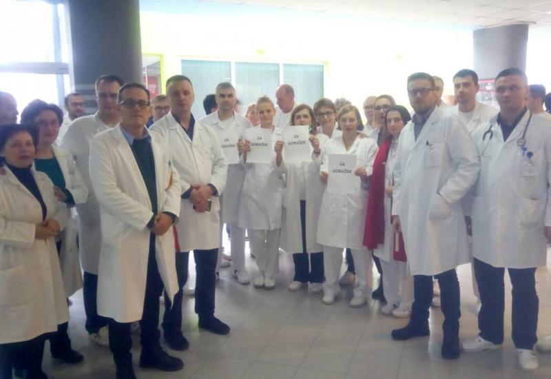 Potpora liječnika kolegama u Goraždu - Svi liječnici u županiji potpisali otkaze; sprema li se sličan scenarij i u HNŽ-u?!