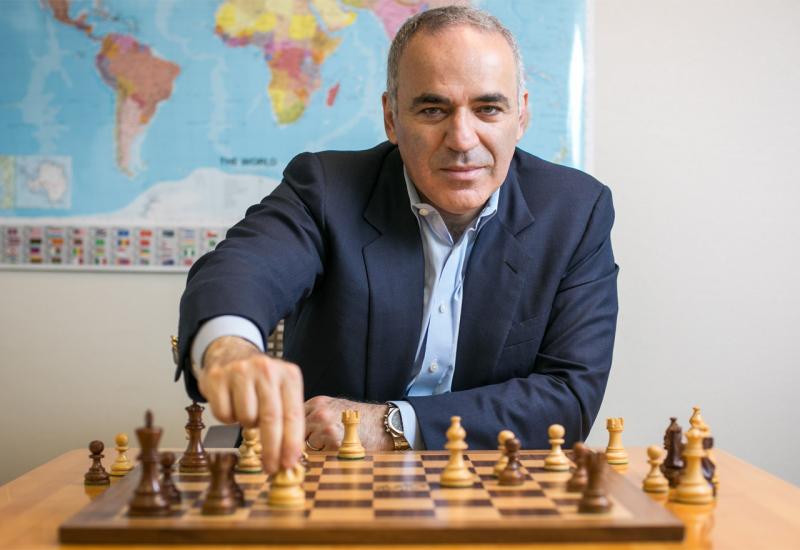 Gari Kasparov dolazi u Zagreb na božićnu simultanku
