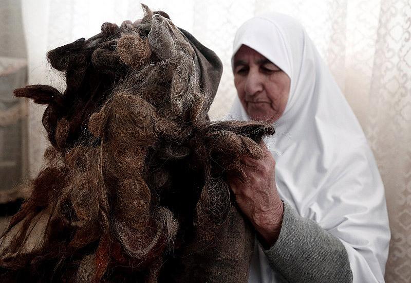 Palestinka 67 godina puni jastučnice vlastitom kosom