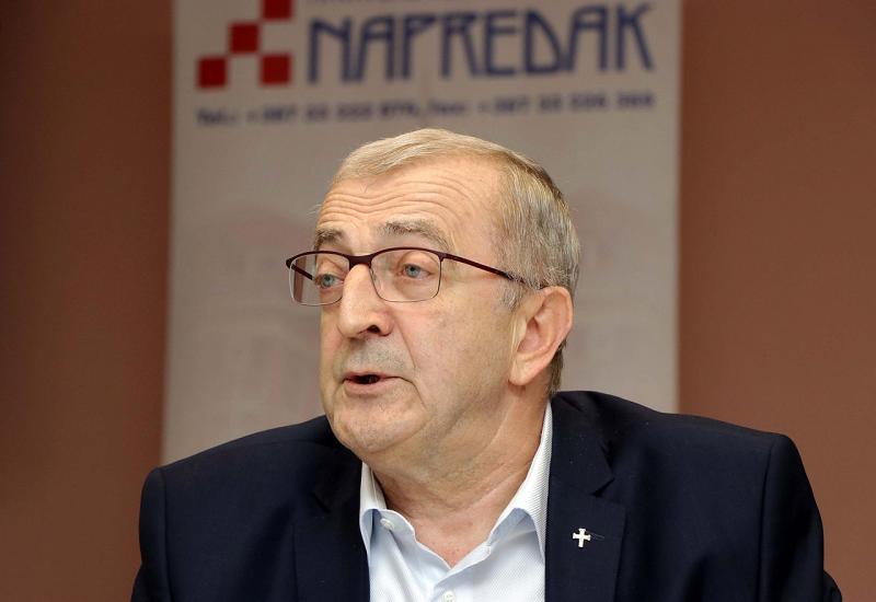 Franjo Topić: Neće Crkva misom obnoviti NDH
