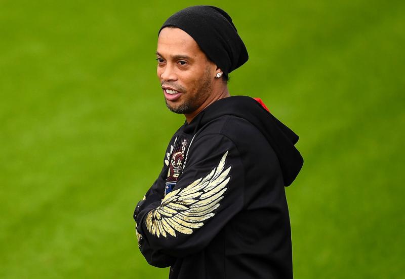 Legendarni Ronaldinho otišao u igračku mirovinu