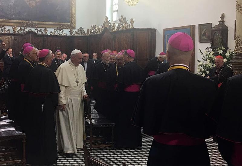 Papa Franjo očitao bukvicu biskupima: Dosta te oholosti i elitizma!