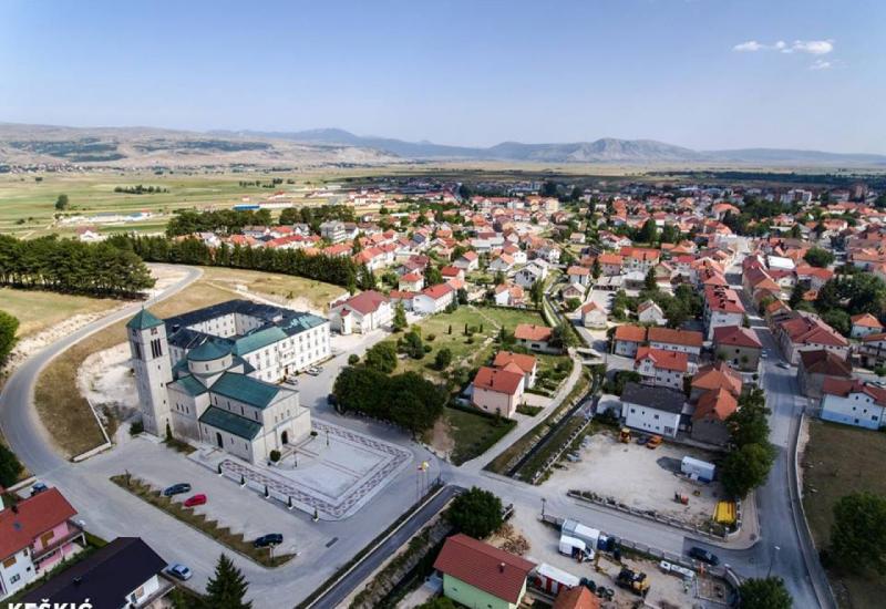  - Tomislavgrad: Najavljena gradnja novih spomenika za stradale branitelje