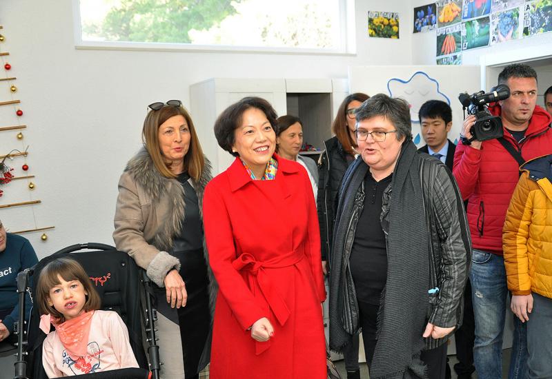 Kineska veleposlanica posjetila Udrugu 'Vedri osmjeh'