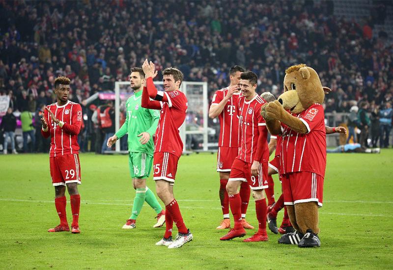 Bayern od 0:2 do 5:2, Freiburg iznenadio Borussiju