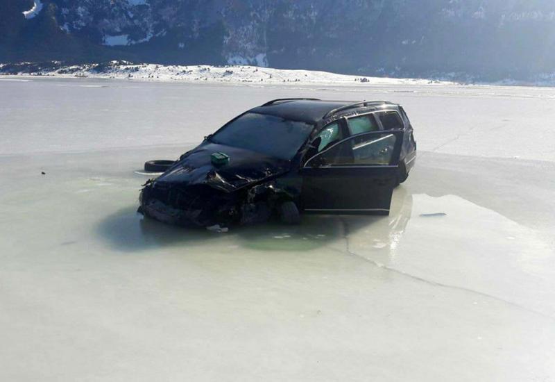 Autom uletio u jezero na Blidinju 