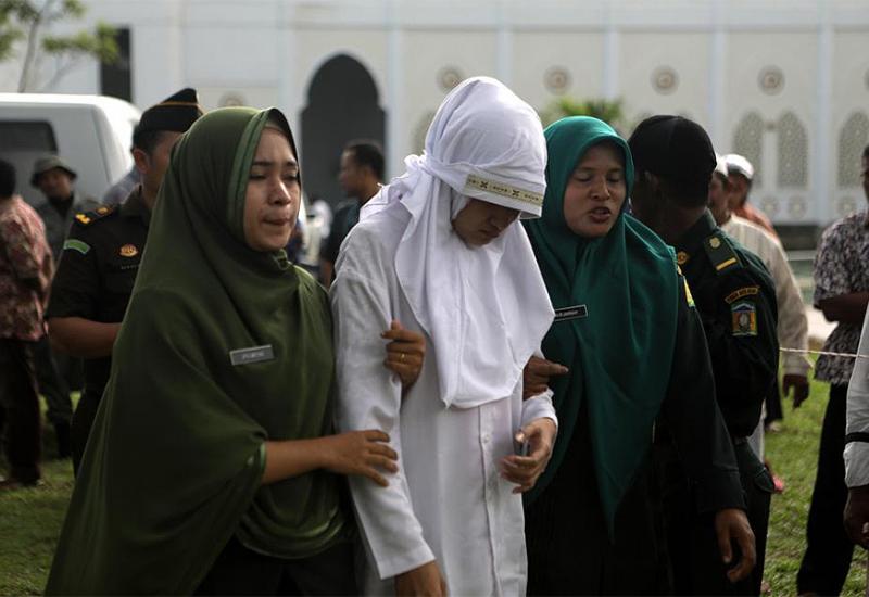 Indonezija želi zakonom zabraniti seks prije braka