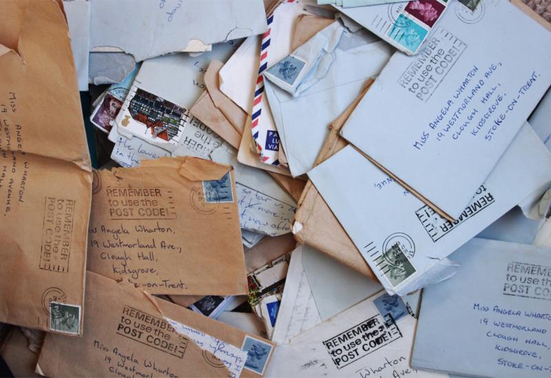 Talijanski poštar skrivao pola tone pošte u garaži