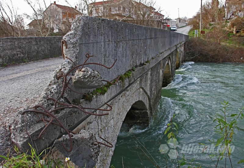  Karađoz-begov most u Blagaju -  Karađozbegov most u Blagaju