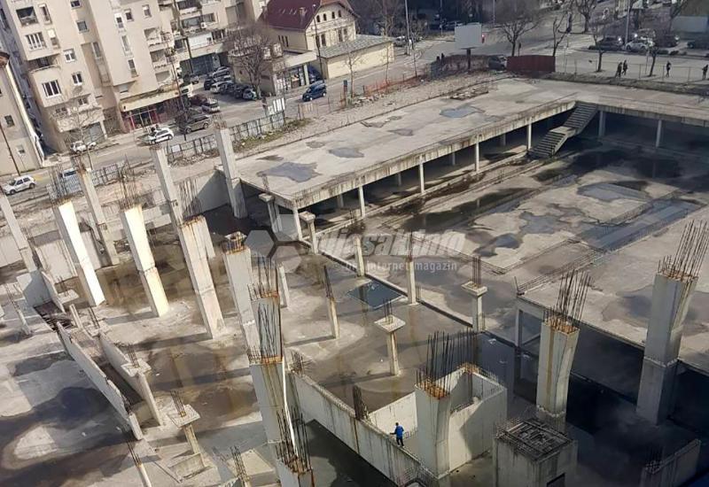 Opasna igra u Mostaru   - Mostar: Neslavan rekord jedne gradnje