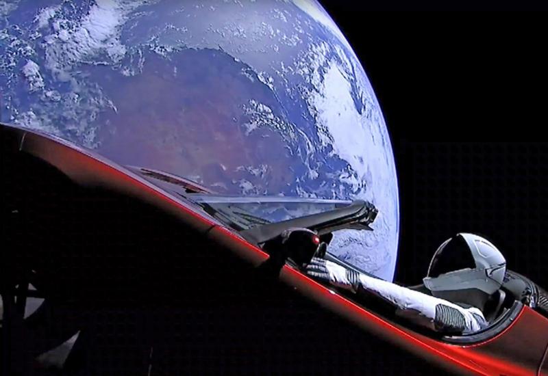 Muskov Roadster završit će i dalje od Marsa