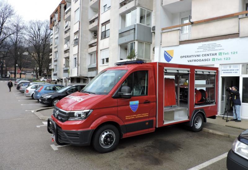 Vatrogasci u Jablanici dobili višenamjensko vatrogasno vozilo