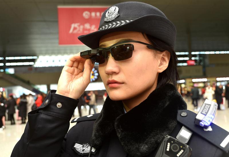 Policija ima pametne naočale s tehnologijom prepoznavanja lica