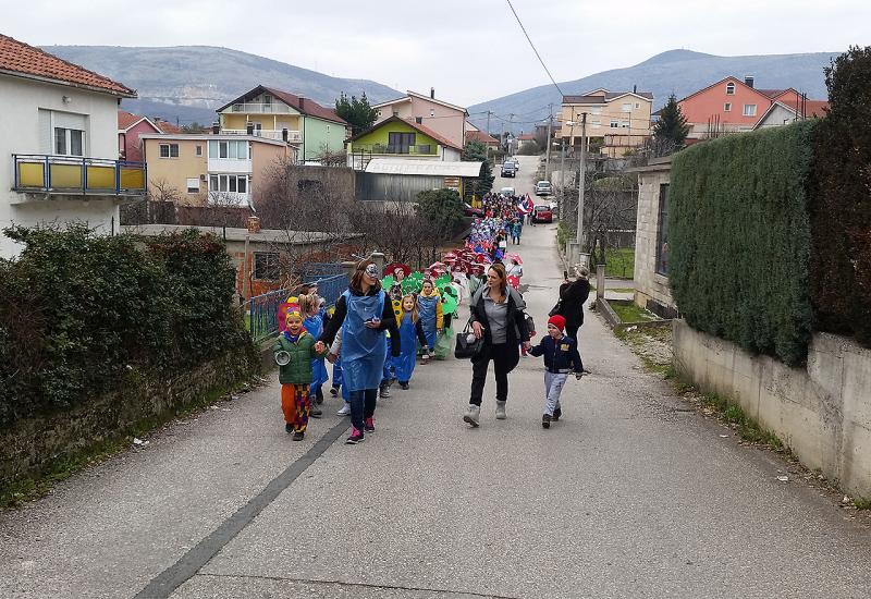 Mali Cimljani razveselili sumještane