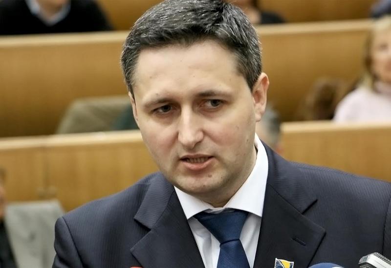 Denis Bećirović - SDP: Bećirović ušao u Dom naroda s više glasova od tri izaslanika SDA