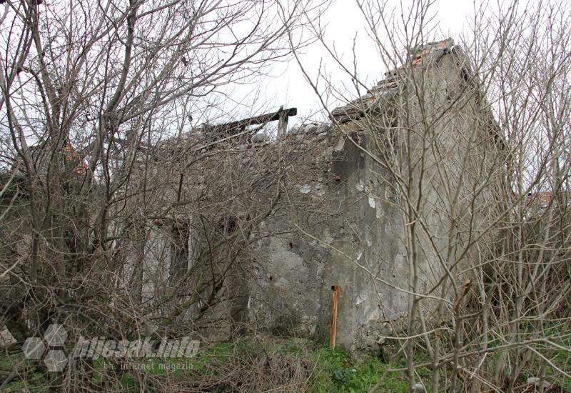 Kuća obitelji Pantić - Mostar: Samohrani otac s petero djece ostao bez krova nad glavom
