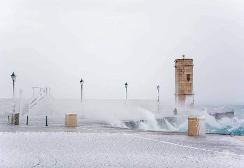 Hrvatska: Uslijed niskih temperatura zaledilo se more