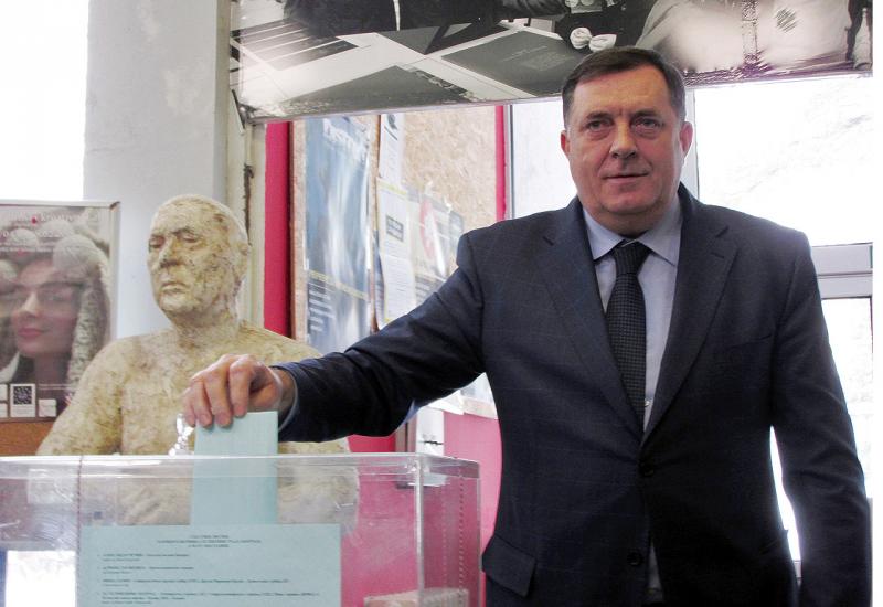 Milorad Dodik glasovao na lokalnim izborima u Beogradu