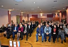 U Mostaru održana javna tribina ''Izmjene Izbornog zakona i posljedice po BiH''