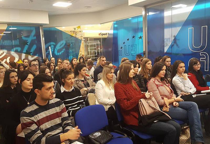 Seminar  - Mostar: Održan seminar o legalizaciji nekretnina