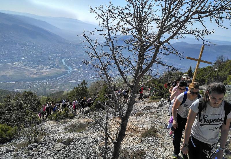 Mostar: Planinarski križni put za mlade