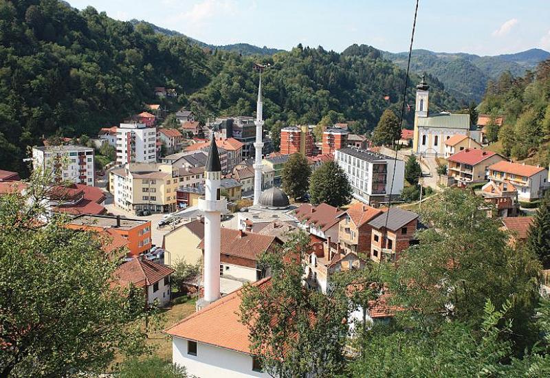 Srebrenica dobiva etno selo