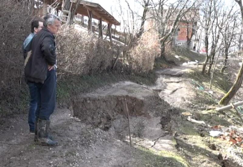 Klizište kod Banja Luke - Obilne kiše aktivirale klizišta u BIH: Ugrožene kuće na više lokacija