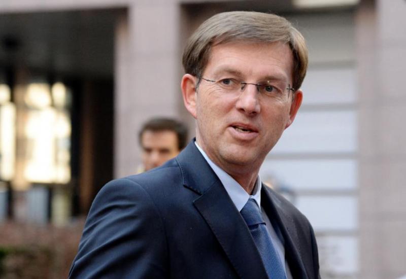 Slovenski premijer Miro Cerar dao ostavku