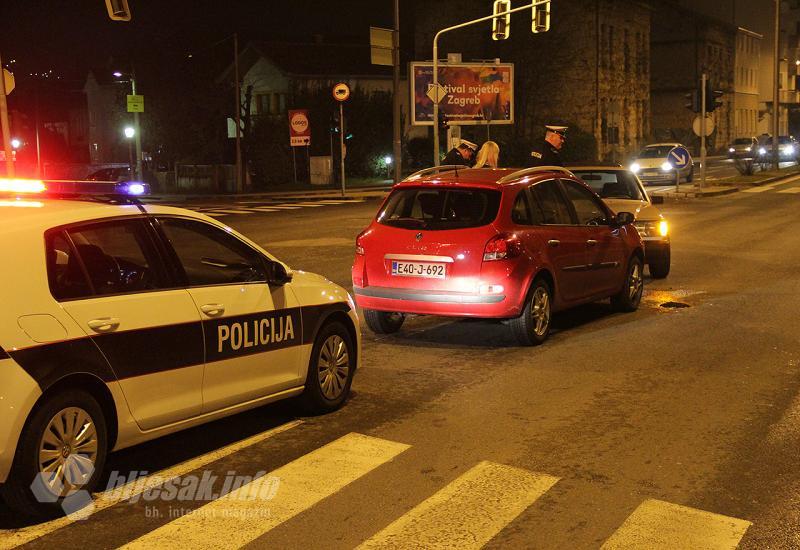 Mostar: Izravni sudar dva vozila na Bulevaru