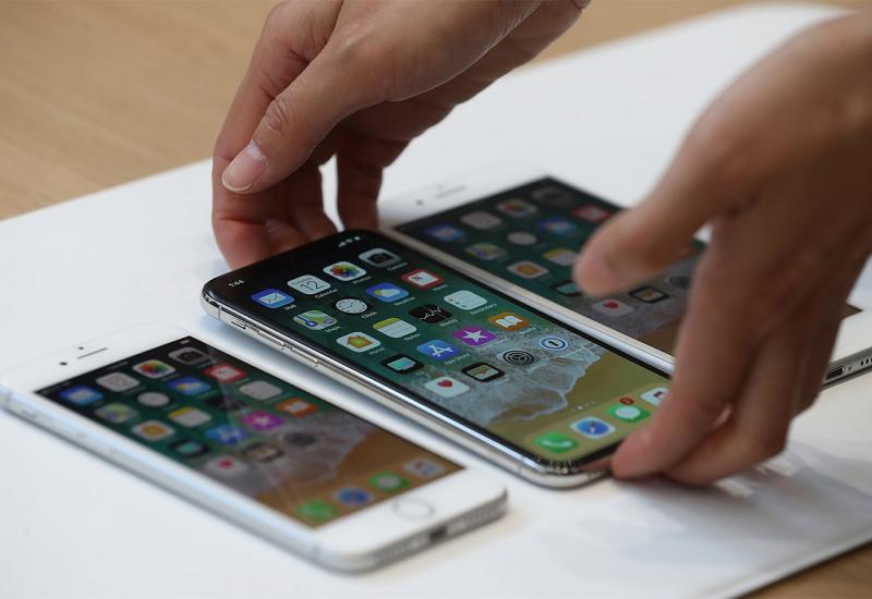 Apple za ovogodišnje iPhone kupuje 270 milijuna zaslona