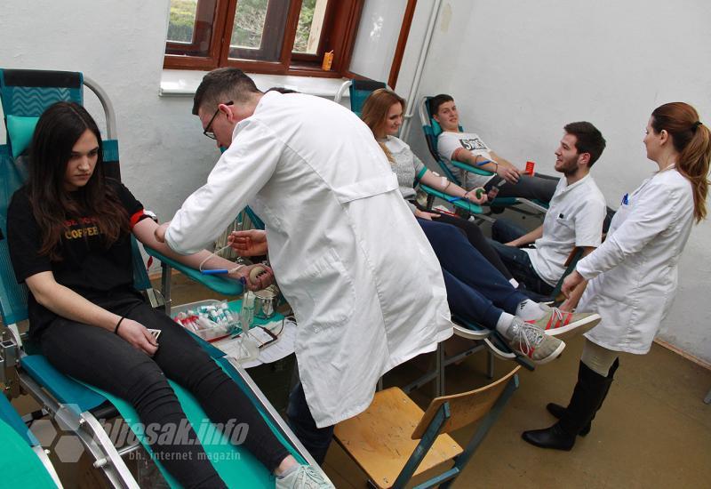 Širokobriješki gimnazijalci darovali 48 doza krvi